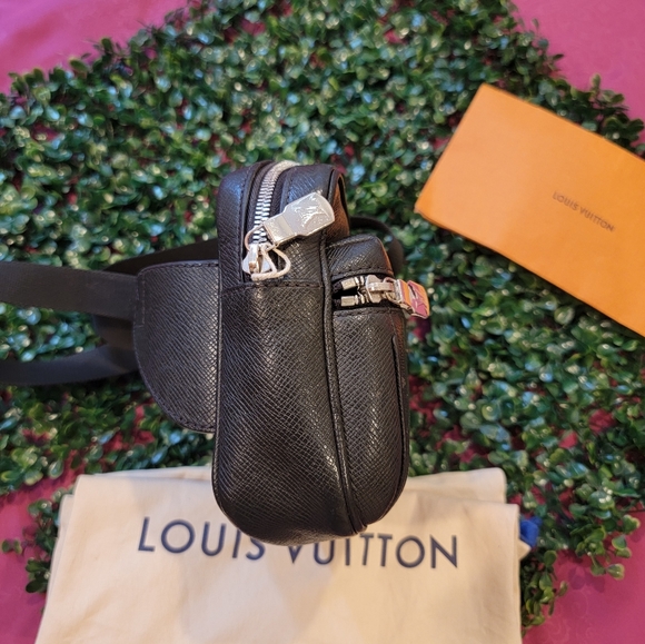 Louis Vuitton Bum Bag / Sac Ceinture - Picture 15 of 15